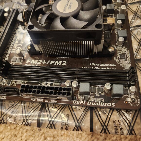 MSI A320M-A Pro Max DDR4 AMD AM4 Motherboard & Athlon X4 CPU & Corsair 16GB RAM - Picture 13 of 16